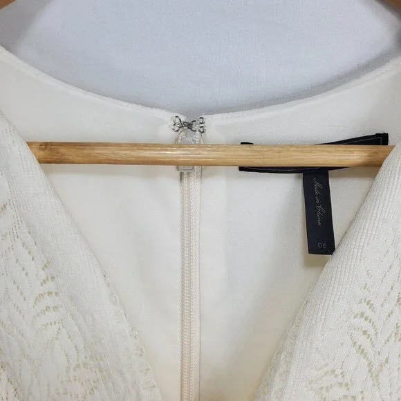 BCBGMAXAZRIA Women's Beige Mini Dress Scarlett Tiered Eyelet Size 06 (C-7) - Picture 9 of 15